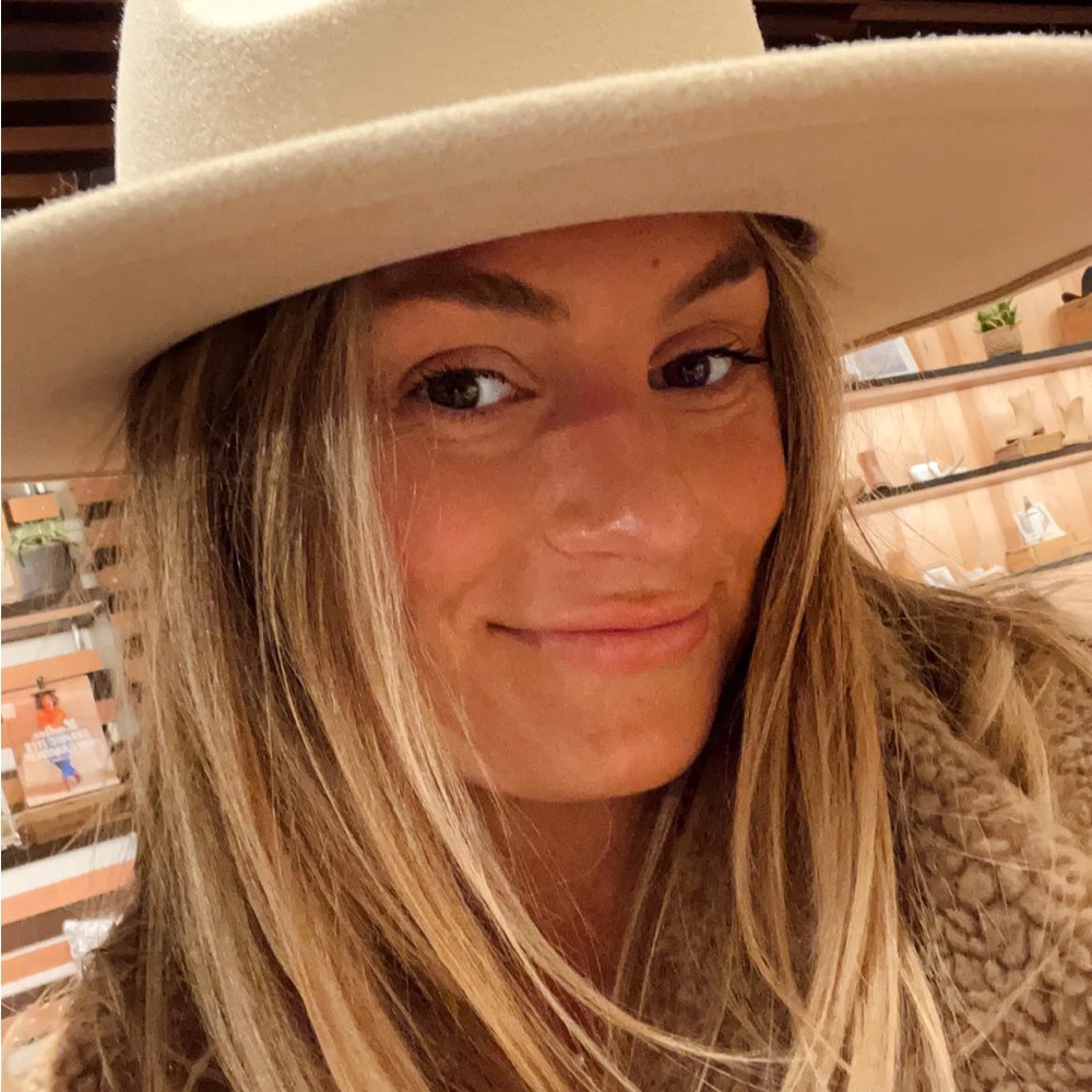 Meet your Posher, Erika